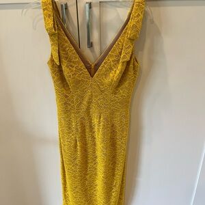 Dress the Population rare yellow lace dress